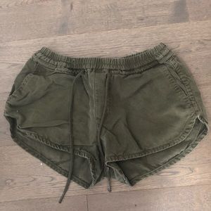 Aritzia community green shorts
